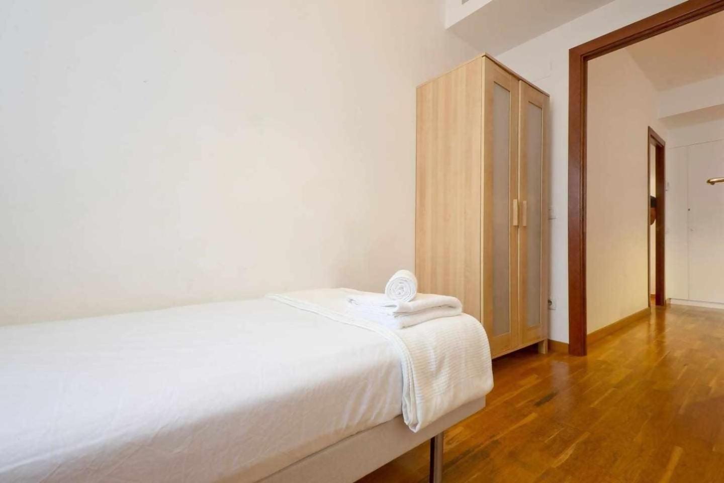 Comfortable 4 Rooms 2Bath W Balcony Barcelona Exteriör bild